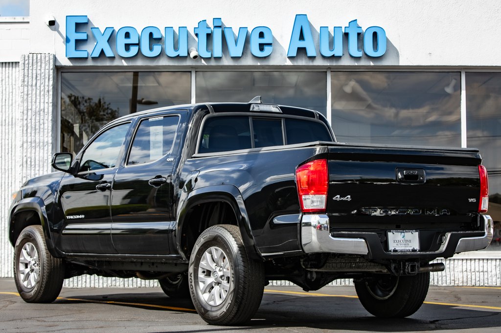 Photo 5 of this TOYOTA TACOMA