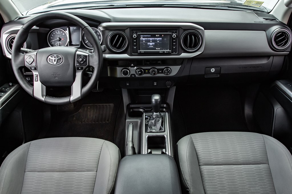 Photo 18 of this TOYOTA TACOMA