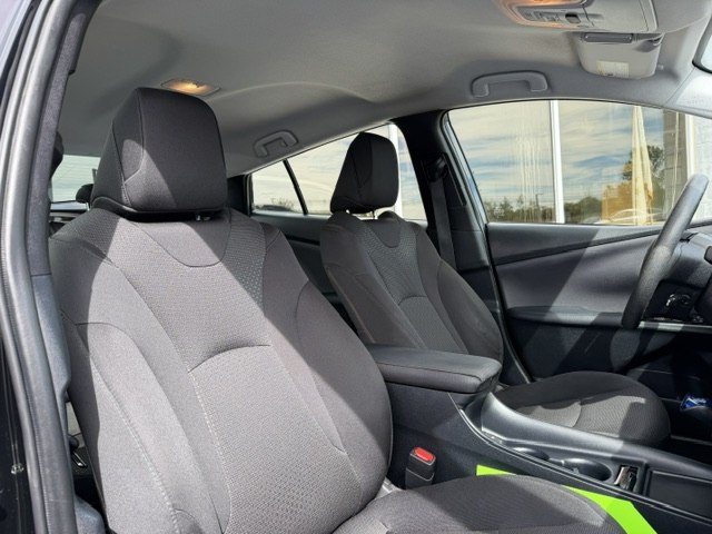 Photo 13 of this TOYOTA PRIUS