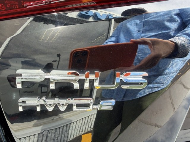 Photo 25 of this TOYOTA PRIUS