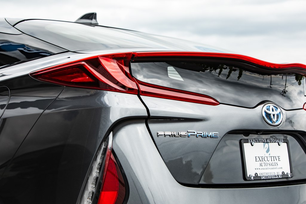 Photo 16 of this TOYOTA PRIUS PRIME