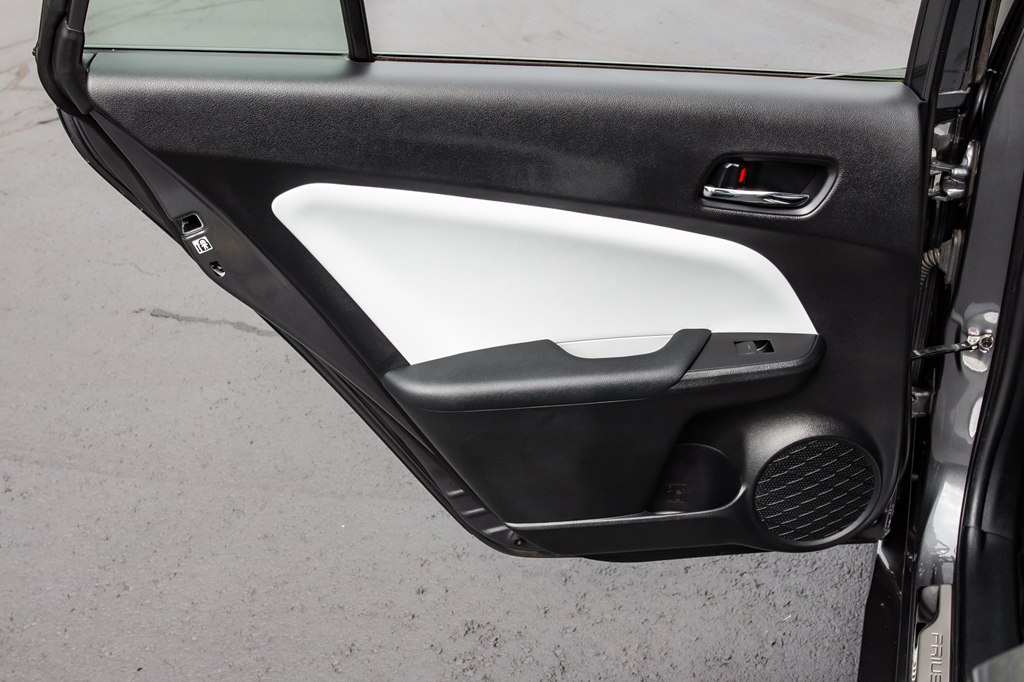Photo 26 of this TOYOTA PRIUS PRIME