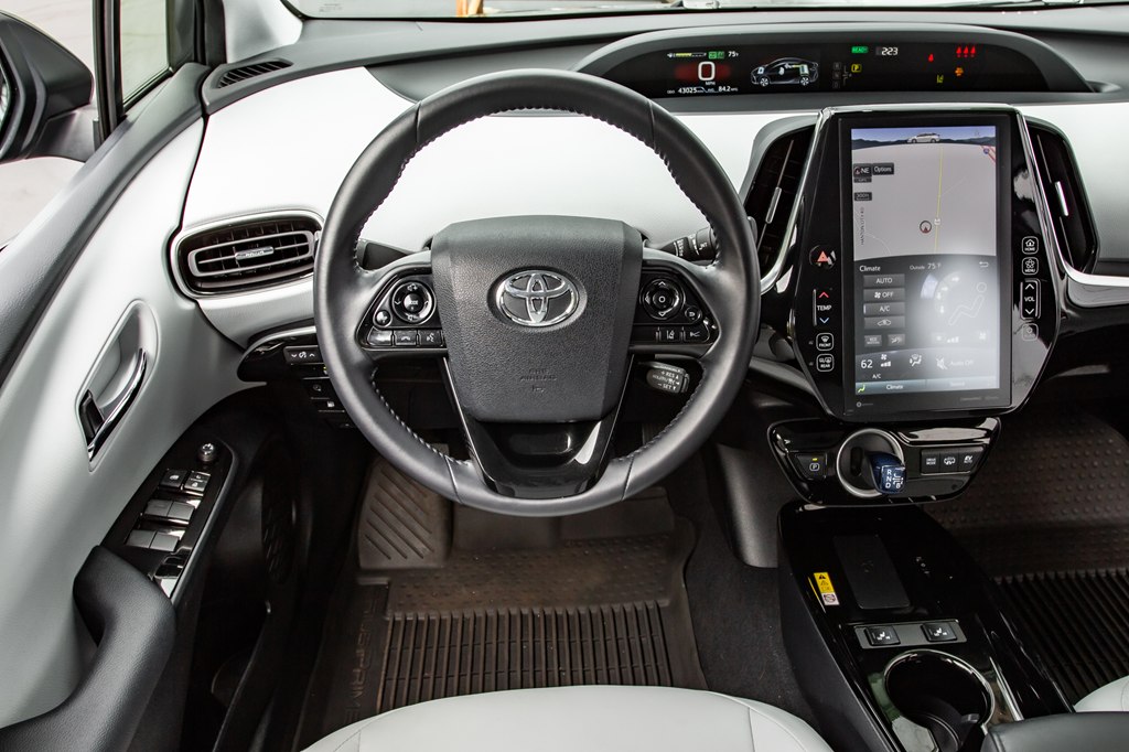 Photo 19 of this TOYOTA PRIUS PRIME