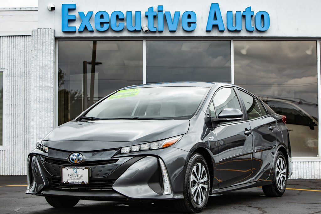 Photo 3 of this TOYOTA PRIUS PRIME