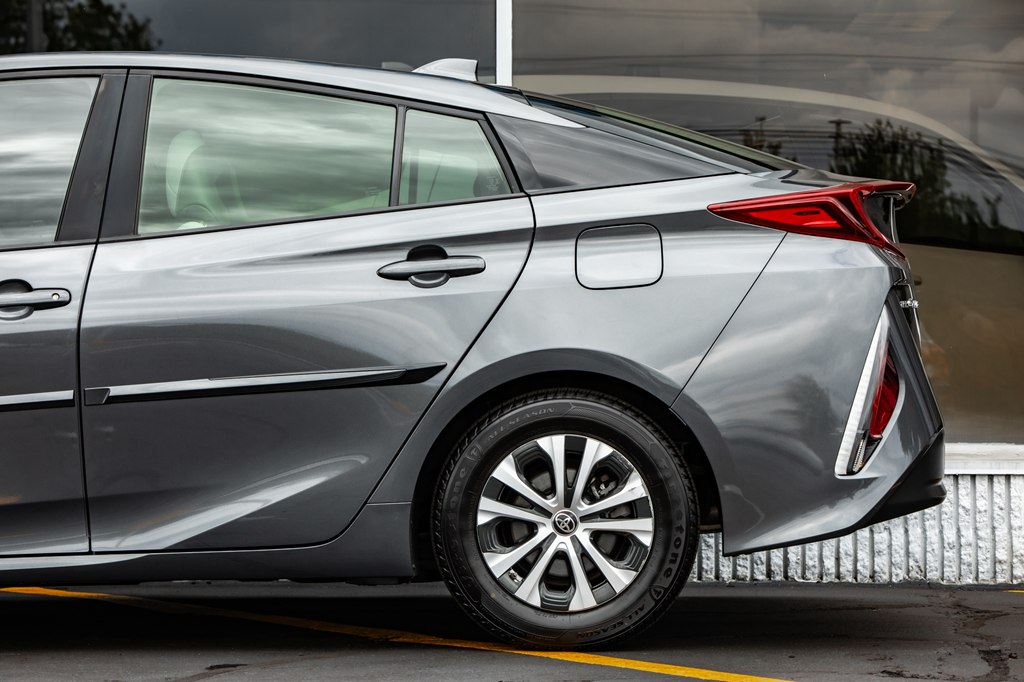 Photo 12 of this TOYOTA PRIUS PRIME