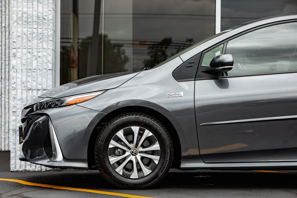 Photo 11 of this TOYOTA PRIUS PRIME