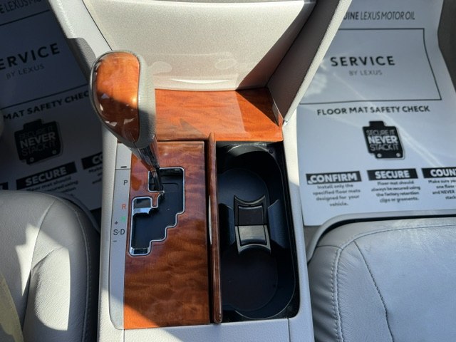 Photo 19 of this TOYOTA CAMRY