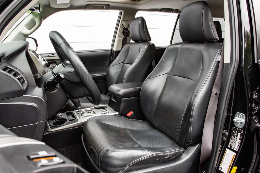 Photo 24 of this TOYOTA 4RUNNER
