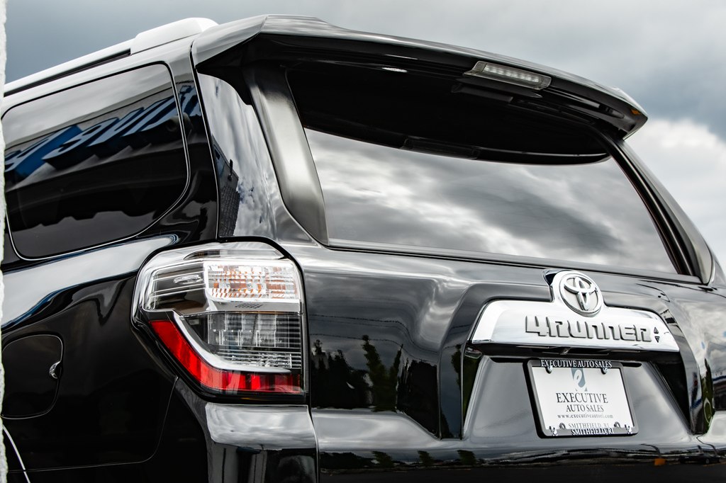 Photo 16 of this TOYOTA 4RUNNER