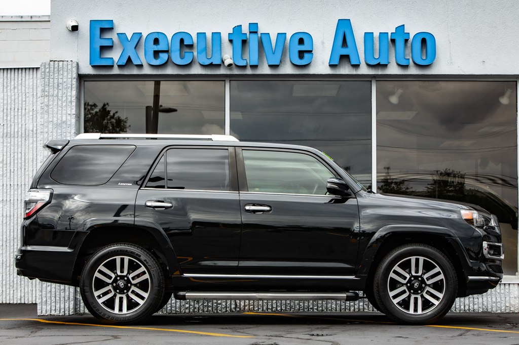 Photo 8 of this TOYOTA 4RUNNER
