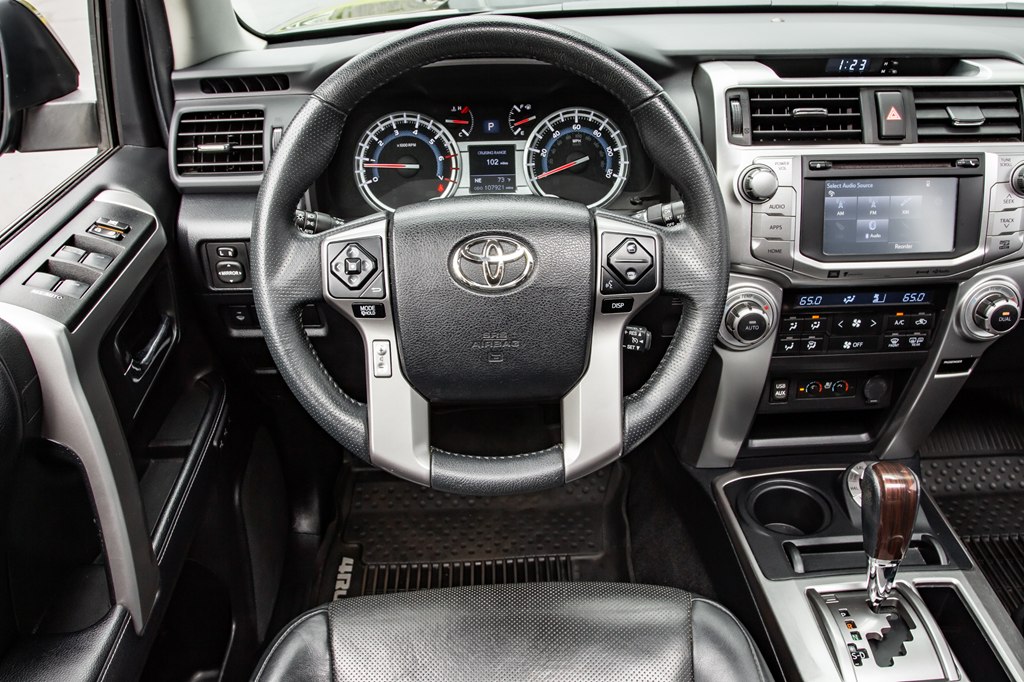 Photo 19 of this TOYOTA 4RUNNER