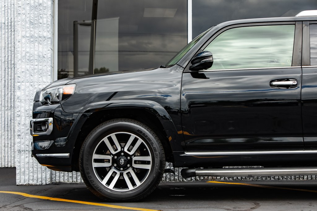 Photo 9 of this TOYOTA 4RUNNER