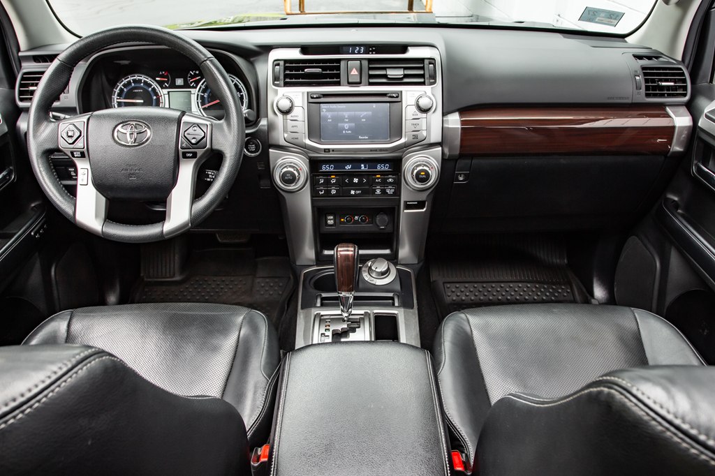 Photo 18 of this TOYOTA 4RUNNER