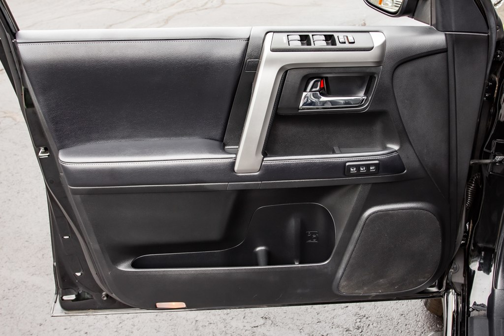 Photo 27 of this TOYOTA 4RUNNER