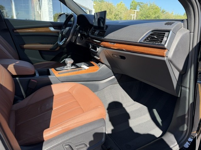Photo 16 of this AUDI Q5