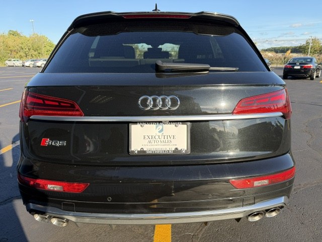 Photo 3 of this AUDI SQ5