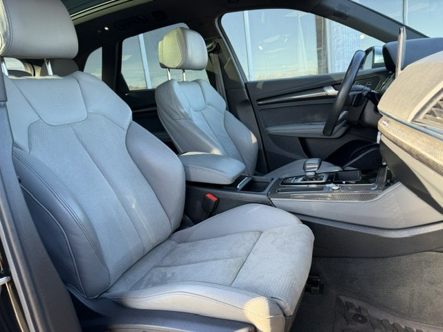 Photo 14 of this AUDI SQ5
