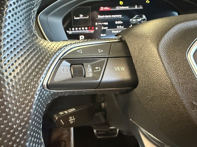 Photo 25 of this AUDI SQ5