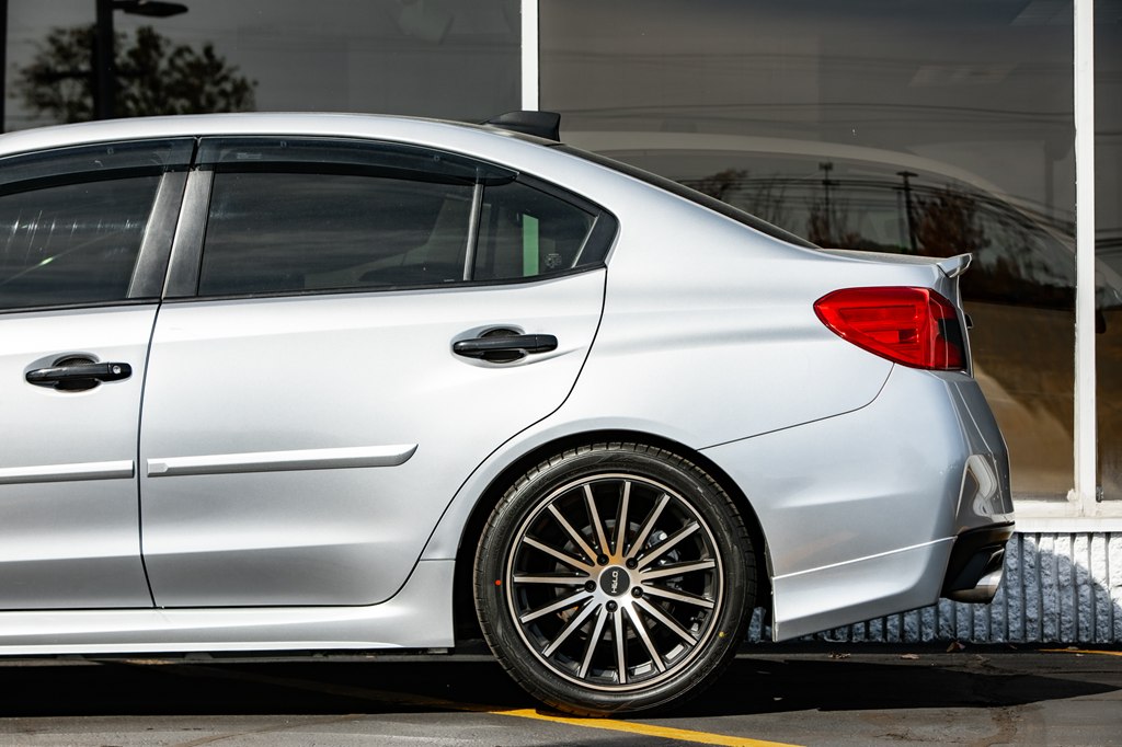 Photo 12 of this SUBARU WRX