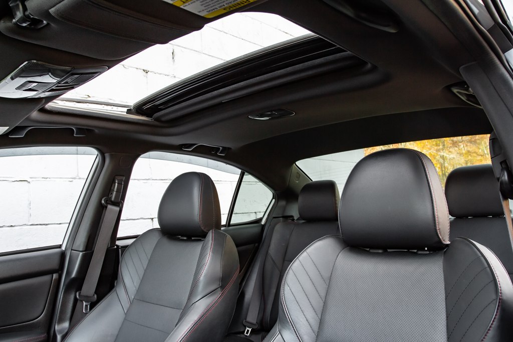 Photo 25 of this SUBARU WRX