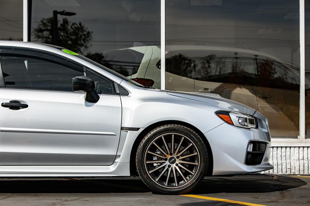 Photo 10 of this SUBARU WRX