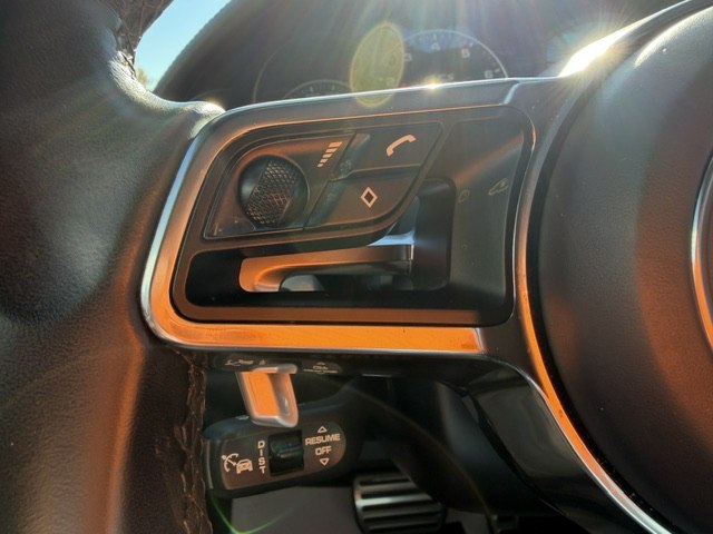 Photo 22 of this PORSCHE CAYENNE