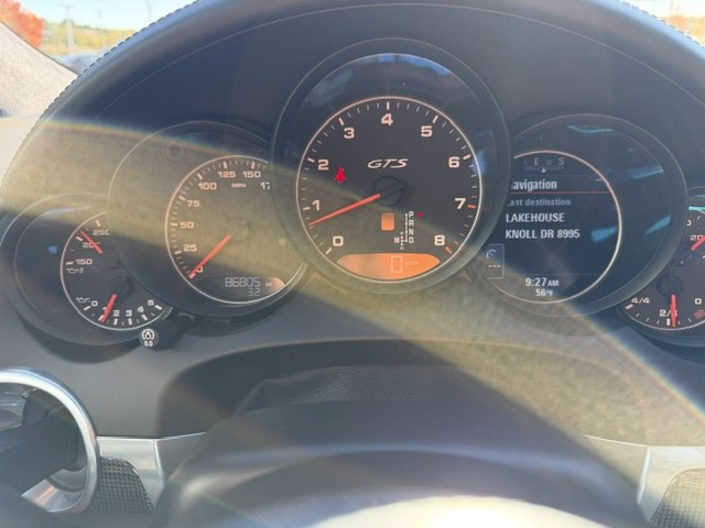 Photo 17 of this PORSCHE CAYENNE
