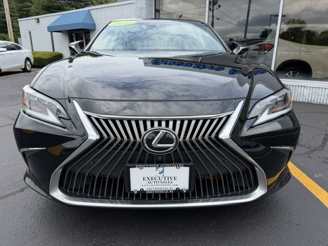 Photo 6 of this LEXUS ES
