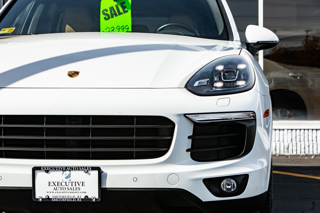 Photo 13 of this PORSCHE CAYENNE