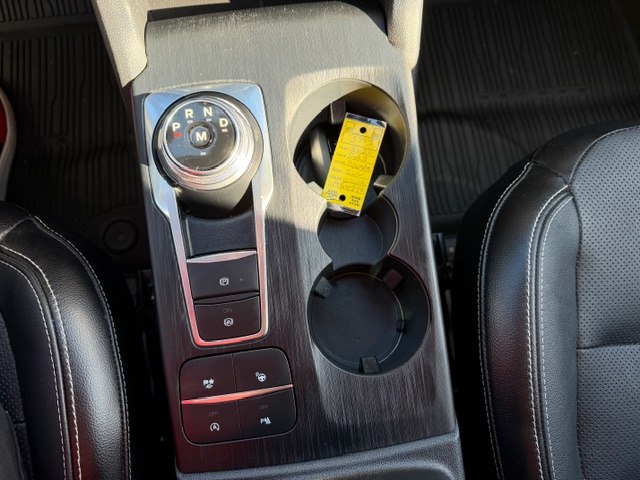 Photo 23 of this FORD ESCAPE