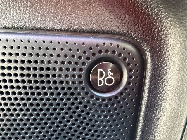 Photo 12 of this FORD ESCAPE