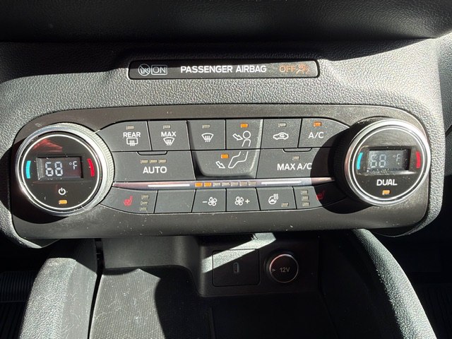 Photo 22 of this FORD ESCAPE
