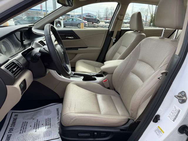 Photo 8 of this HONDA ACCORD