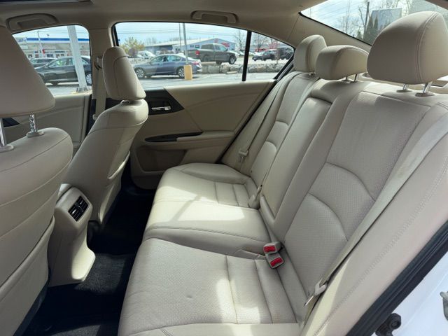 Photo 10 of this HONDA ACCORD