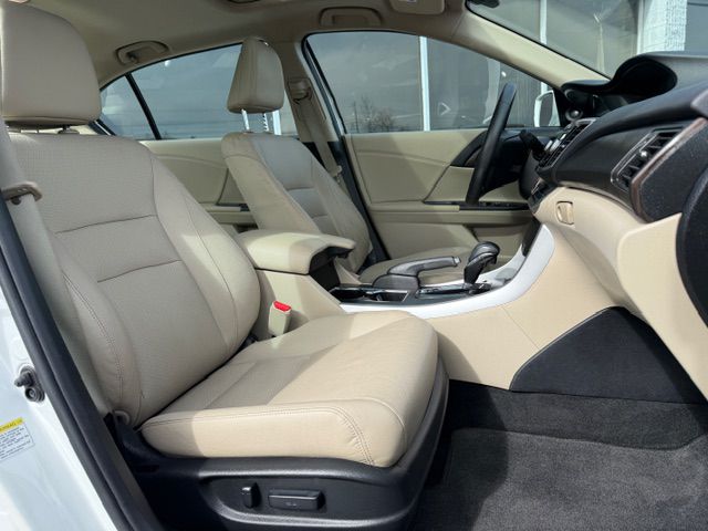 Photo 12 of this HONDA ACCORD