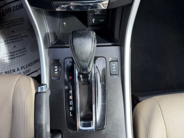 Photo 17 of this HONDA ACCORD