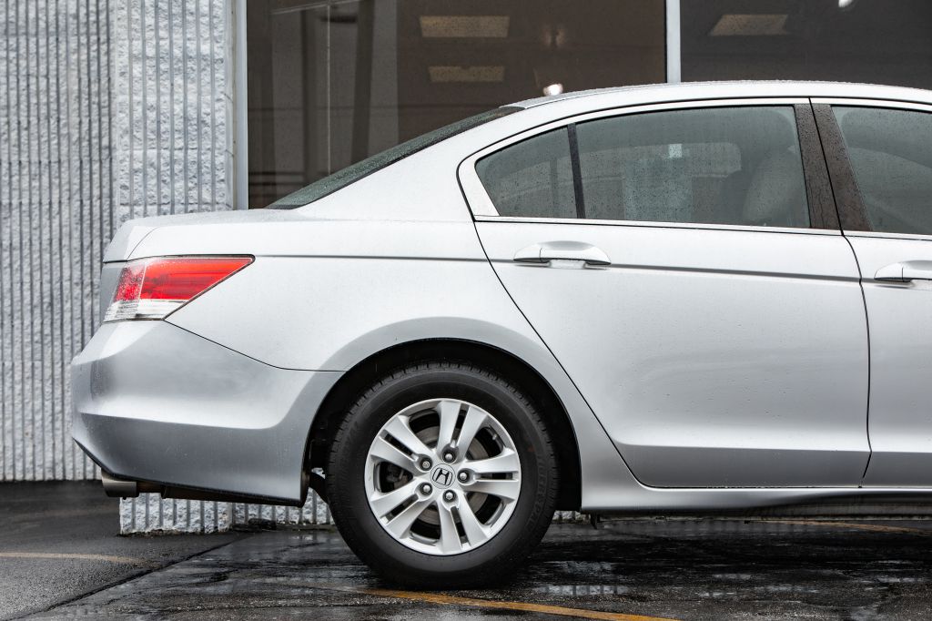 Photo 9 of this HONDA ACCORD