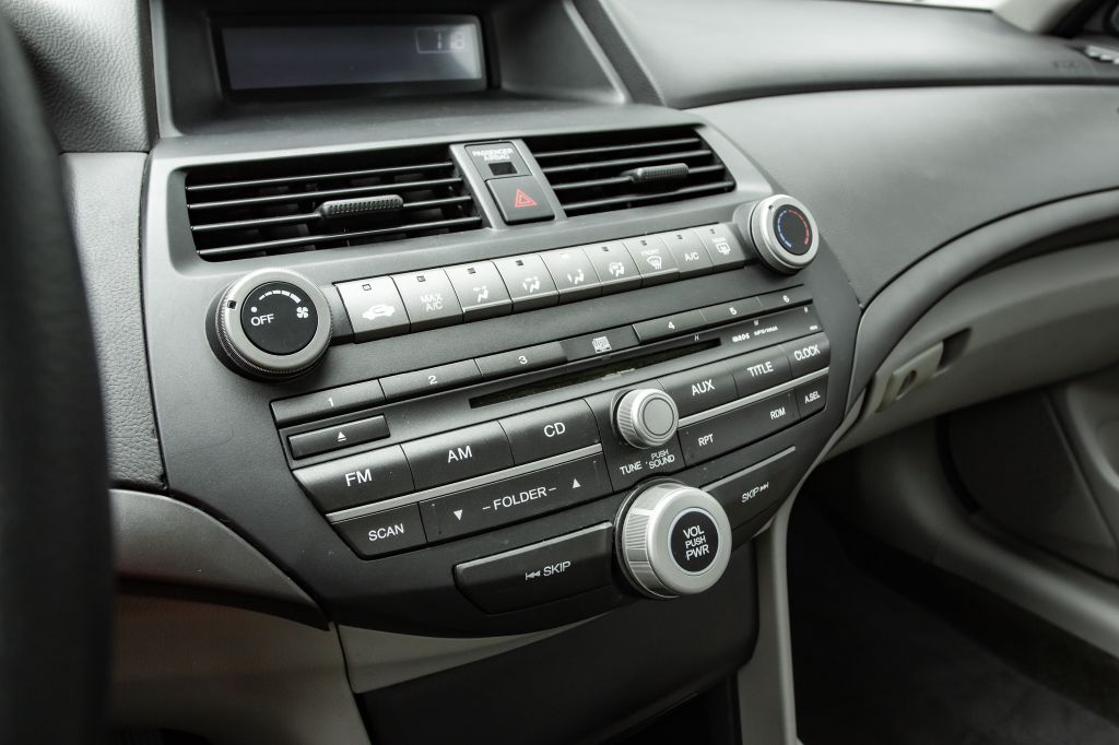 Photo 21 of this HONDA ACCORD