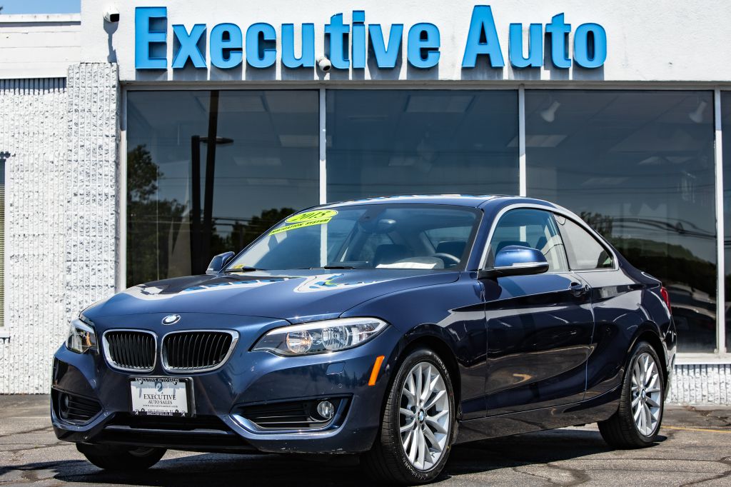 Photo 3 of this BMW 228