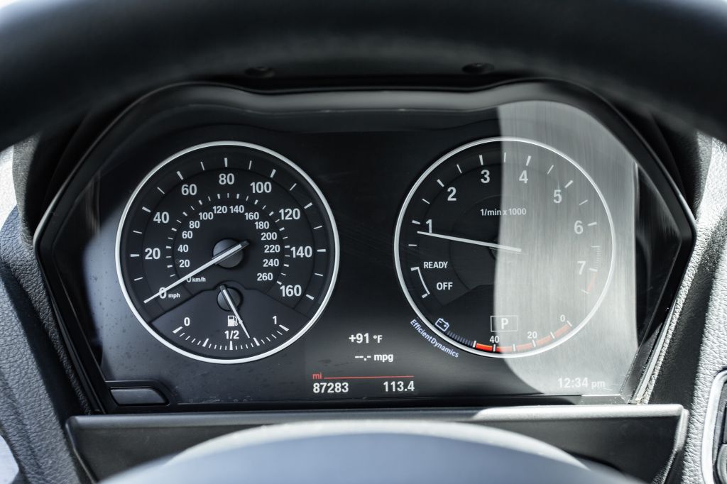 Photo 18 of this BMW 228
