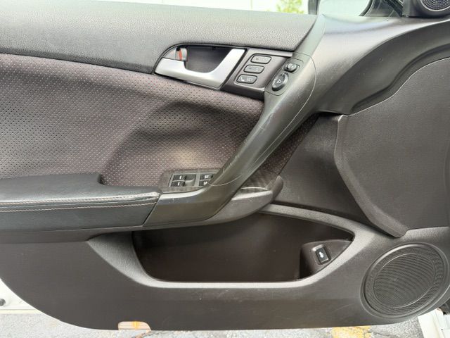 Photo 9 of this ACURA TSX