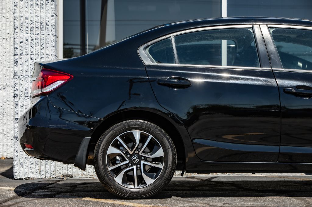 Photo 9 of this HONDA CIVIC