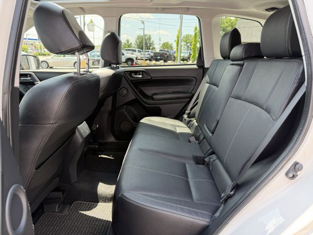 Photo 11 of this SUBARU FORESTER
