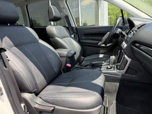 Photo 16 of this SUBARU FORESTER
