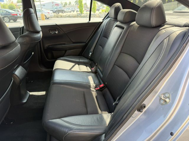 Photo 10 of this HONDA ACCORD