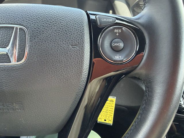 Photo 15 of this HONDA ACCORD