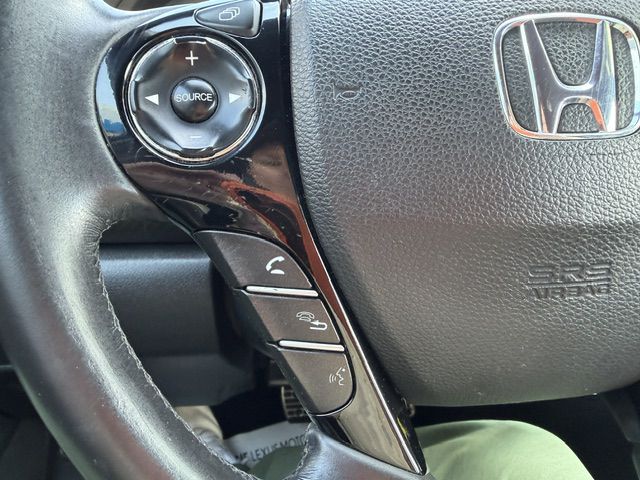 Photo 16 of this HONDA ACCORD