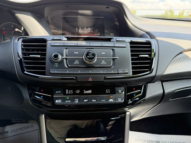 Photo 18 of this HONDA ACCORD