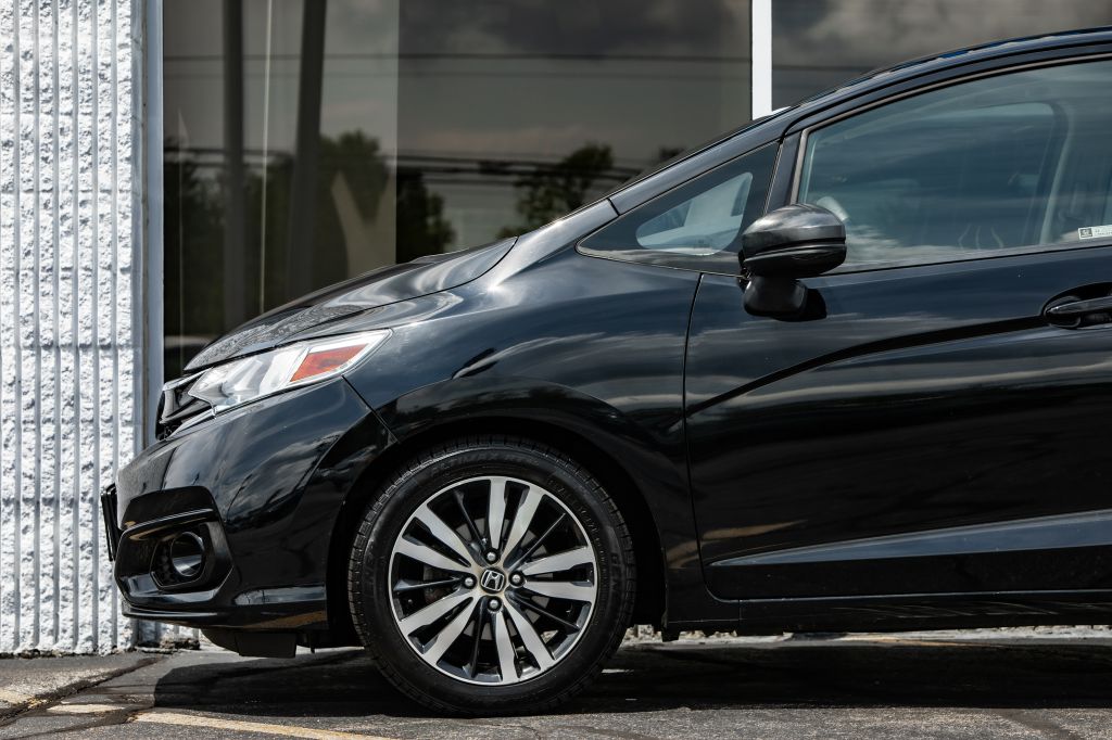 Photo 11 of this HONDA FIT