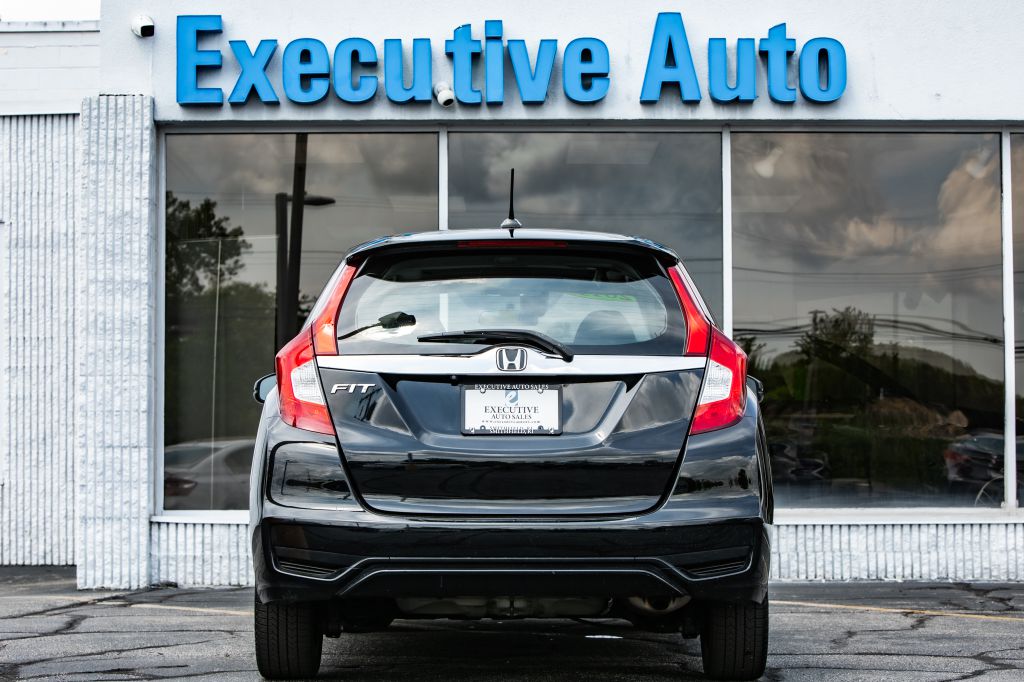 Photo 6 of this HONDA FIT